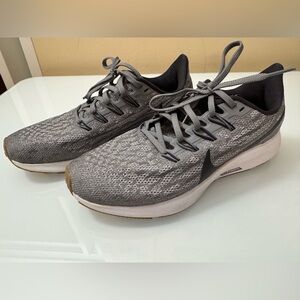 Nike Women's Gray Athletic Running Shoes
